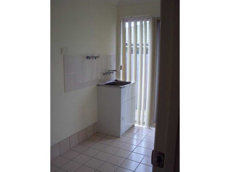 12 Overton St, Calamvale QLD 4116