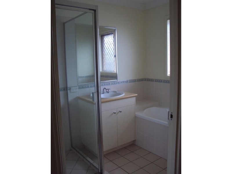 12 Overton St, Calamvale QLD 4116