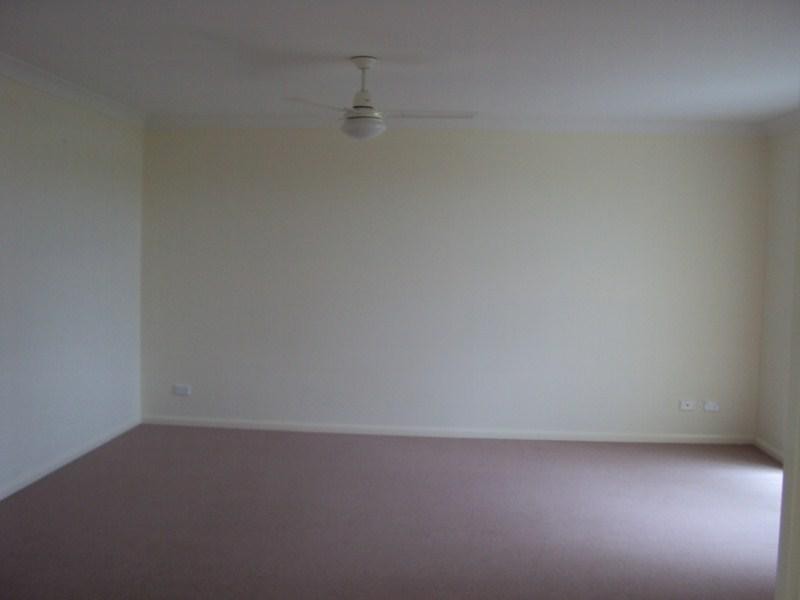 12 Overton St, Calamvale QLD 4116