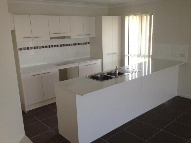 62 Mclachlan Cct, Willow Vale QLD 4209