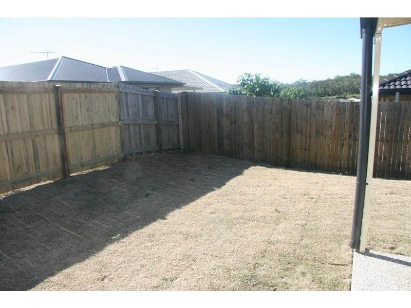 27  Coldstream Cct, Holmview QLD 4207