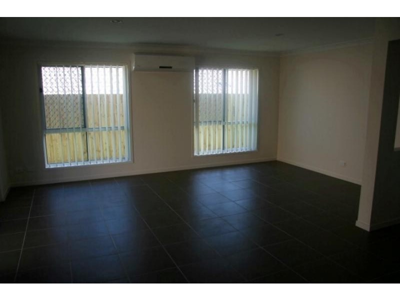 62 McLachlan  Cct, Pimpama QLD 4209