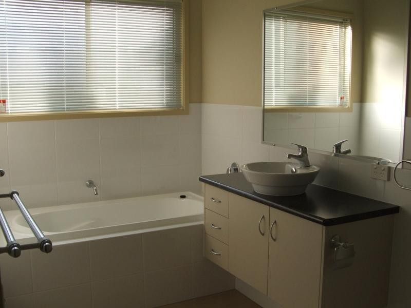 116 Leo Lindo Dr, Shailer Park QLD 4128