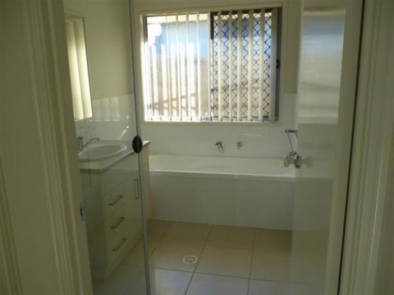 3 Justin Lemberg Ct, Goodna QLD 4300