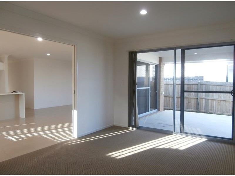 64 Central Green Dr, Narangba QLD 4504