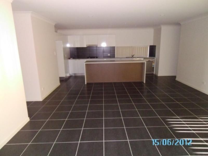 81 Central Green Dr, Narangba QLD 4504