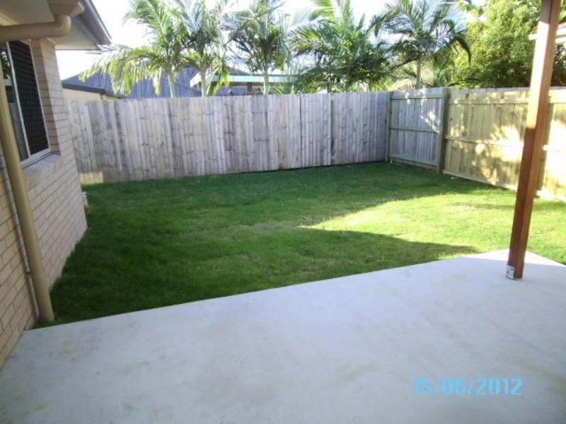 105 Central Green Dr, Narangba QLD 4504
