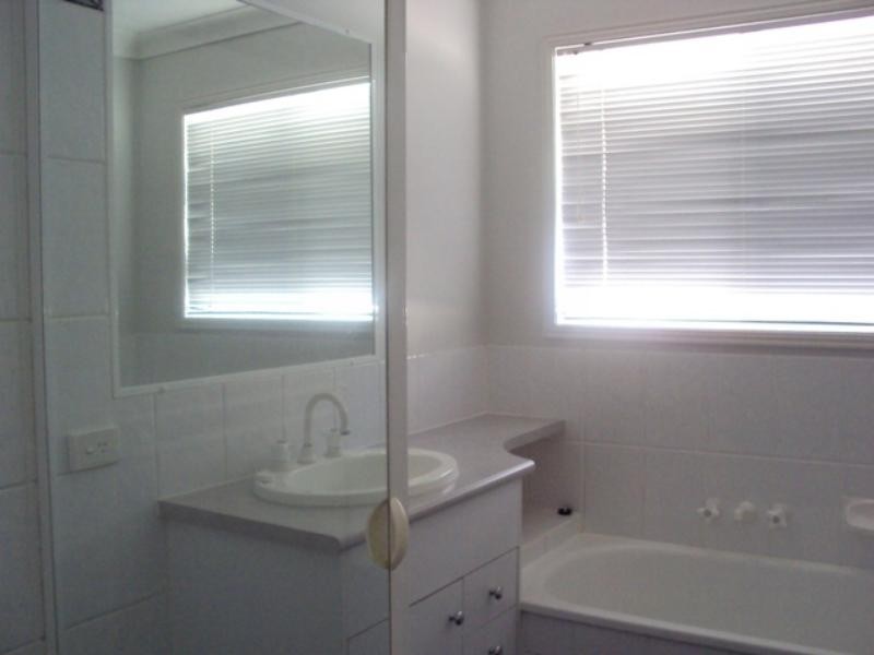 72 Kununurra  Cres, Shailer Park QLD 4128