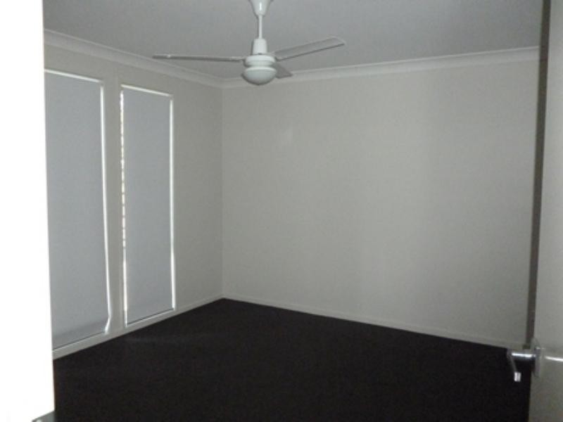 9 Lucy  Ct, Augustine Heights QLD 4300