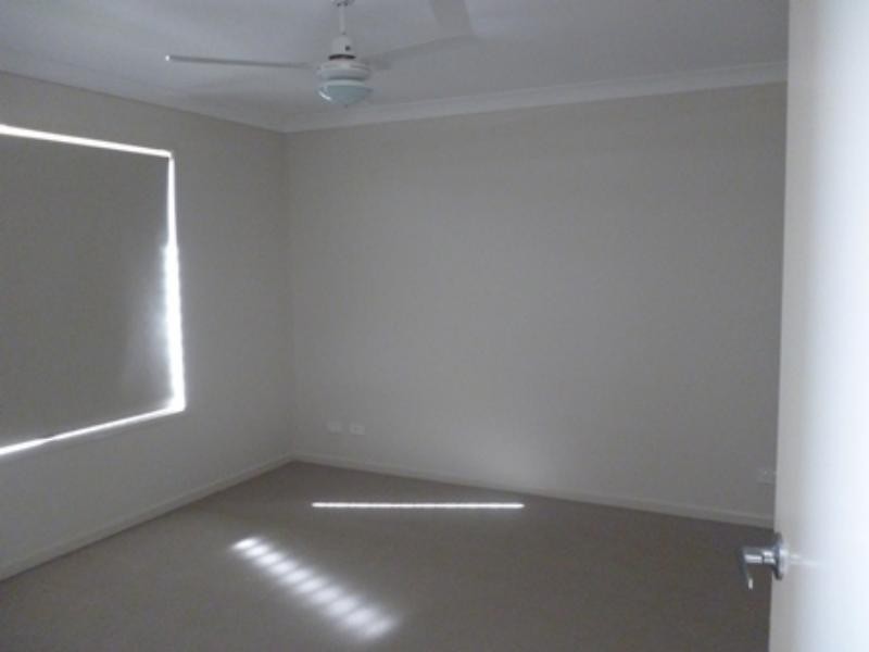 40 Peggy Cres, Redbank Plains QLD 4301