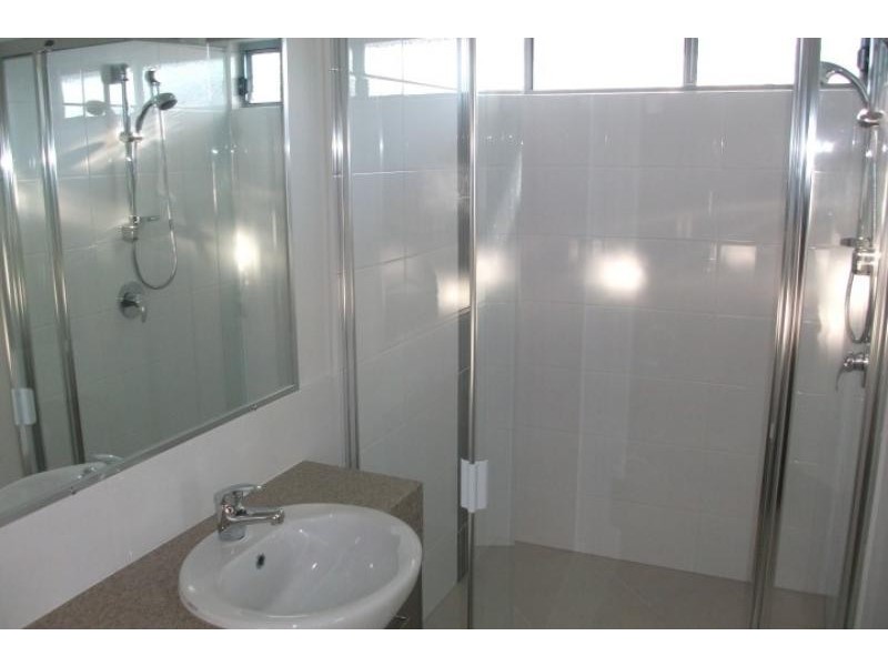 2/20 Wollumbin  Cres, Waterford QLD 4133