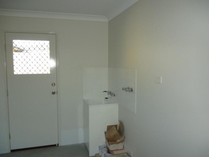 9 Renee St, Redbank Plains QLD 4301