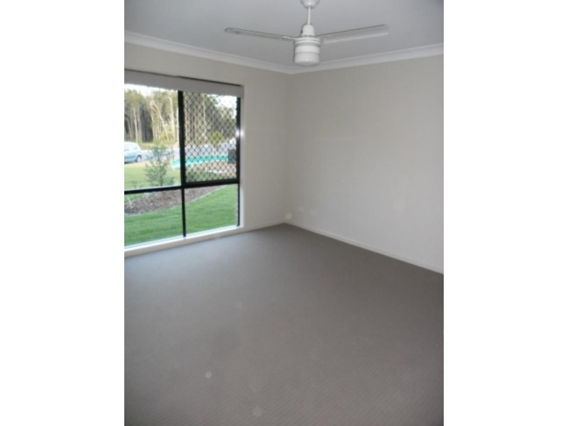 27 Autumnwood  St, Mount Cotton QLD 4165