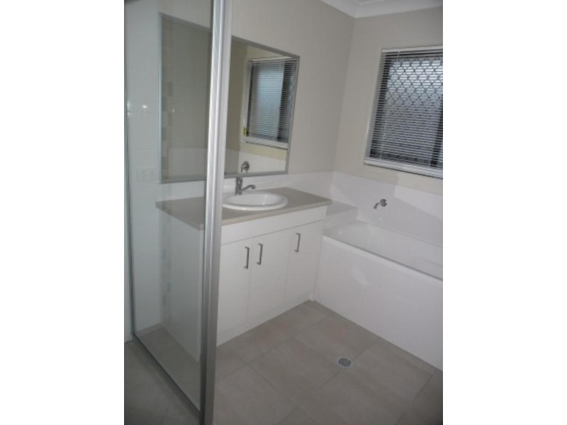 27 Autumnwood  St, Mount Cotton QLD 4165