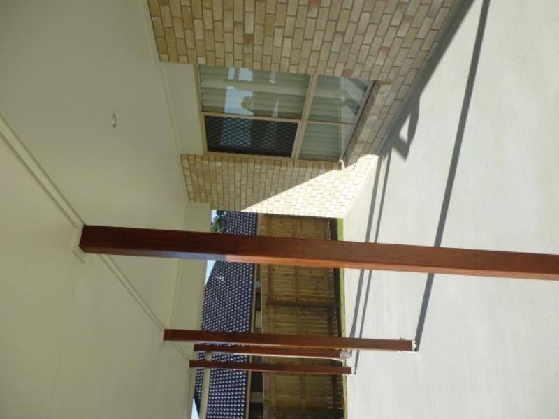 9 renee St, Redbank Plains QLD 4301