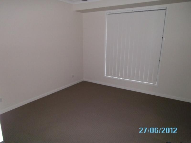 12 Lorikeet Pde, Dakabin QLD 4503