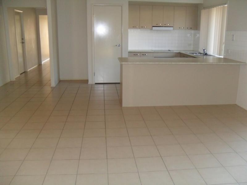 5 Conradi St, Crestmead QLD 4132