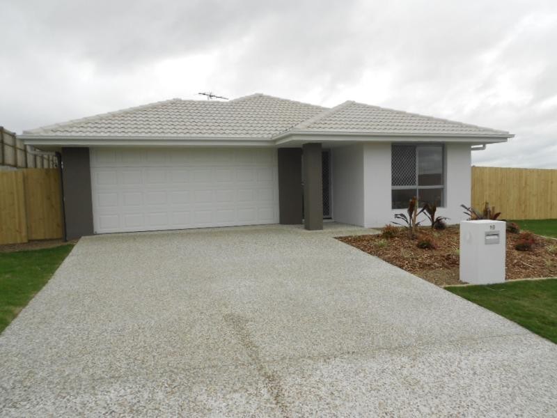 19 Stanbury Dr, Goodna QLD 4300