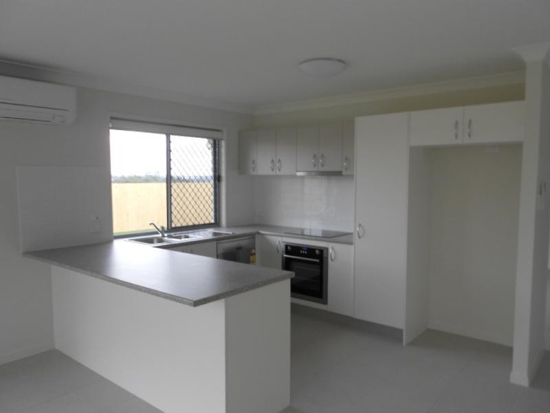 19 Stanbury Dr, Goodna QLD 4300