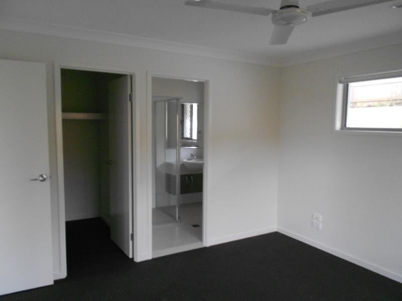 19 Stanbury Dr, Goodna QLD 4300