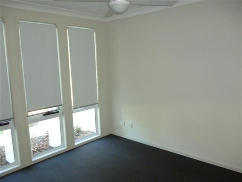 7 Lucy Ct, Augustine Heights QLD 4300