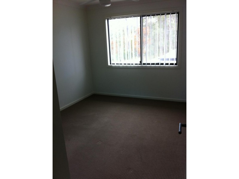 2/18 Frankland Ave, Waterford QLD 4133