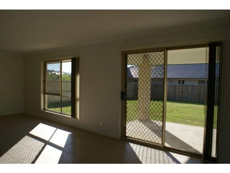 4 McWang  St, Pimpama QLD 4209