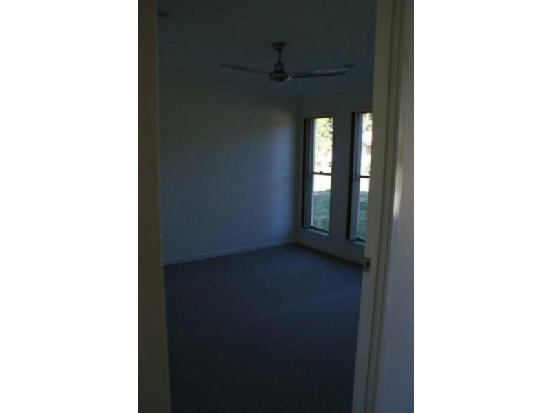 4 McWang  St, Pimpama QLD 4209