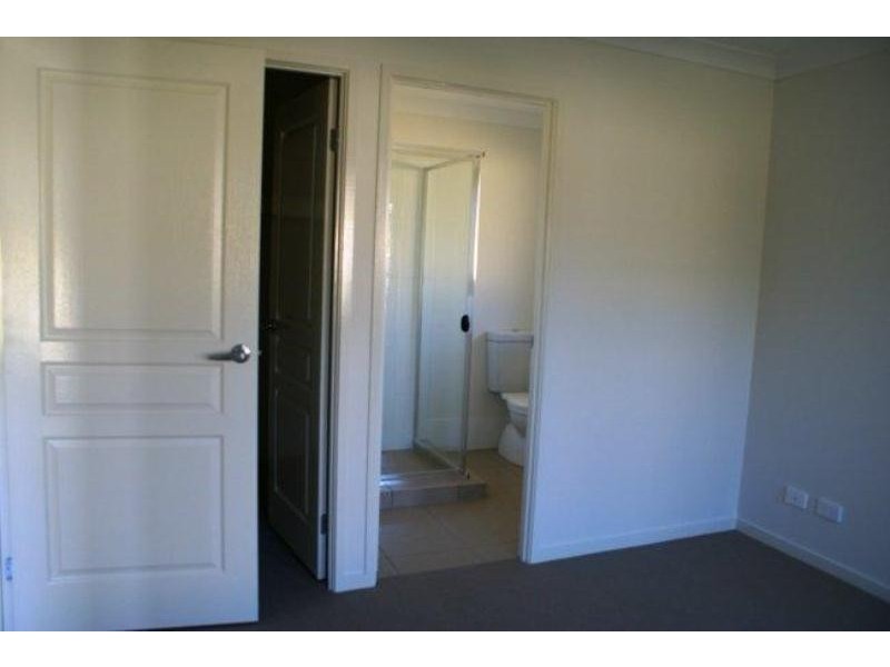 4 McWang  St, Pimpama QLD 4209