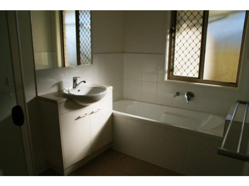 4 McWang  St, Pimpama QLD 4209