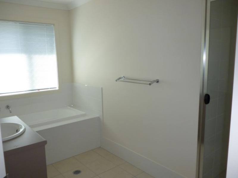 75 Huntley Cres, Redbank Plains QLD 4301