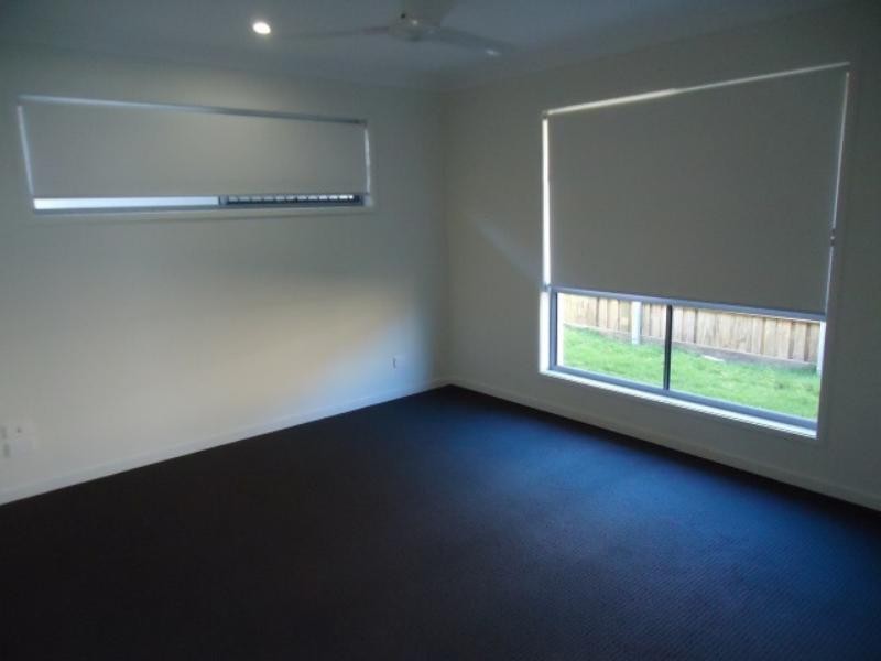 33 Hume Cct, Warner QLD 4500