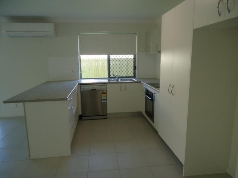 33 Hume Cct, Warner QLD 4500