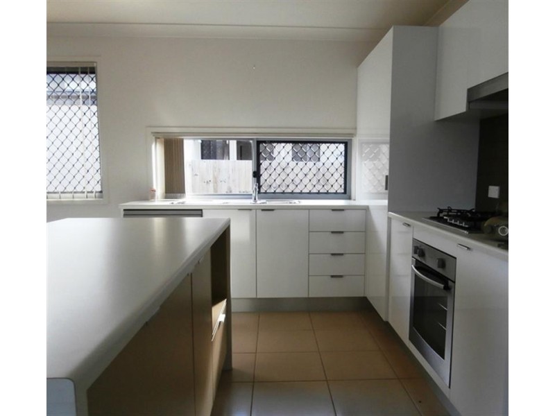 74 Central Green Dr, Narangba QLD 4504