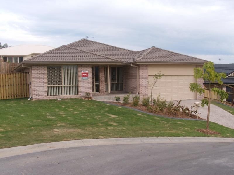 36 Wellers St, Pacific Pines QLD 4211