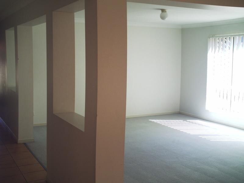 20 Magnolia  Gr, Robertson QLD 4109