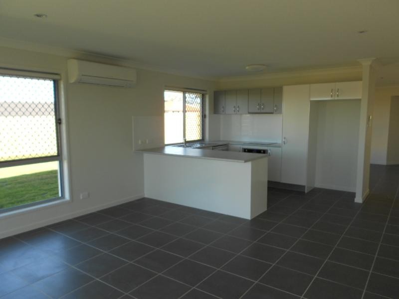 5 Carnell  St, Goodna QLD 4300