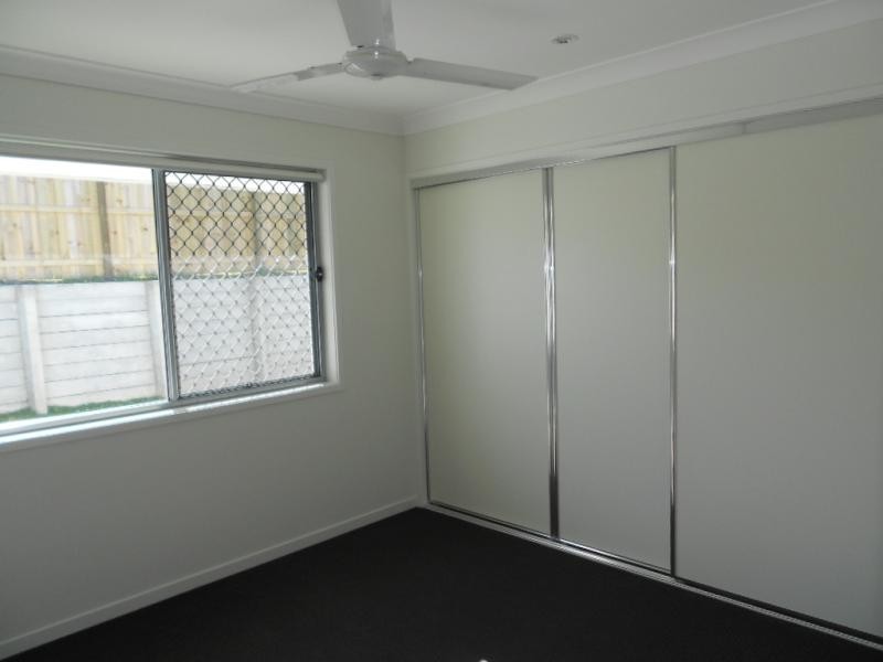 5 Carnell  St, Goodna QLD 4300