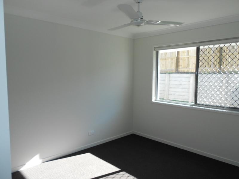 5 Carnell  St, Goodna QLD 4300