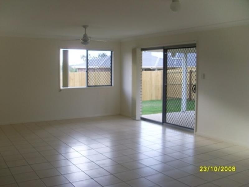 20 Lucy  St, Marsden QLD 4132