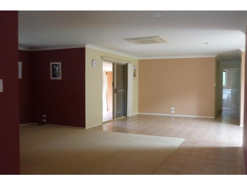 60 Sunflower Cres, Calamvale QLD 4116