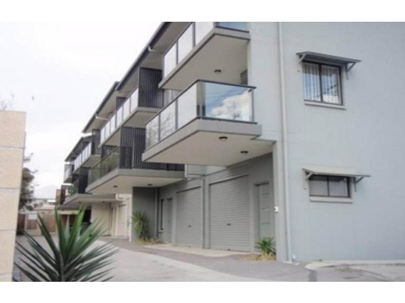 2/237 Gympie Rd, Kedron QLD 4031