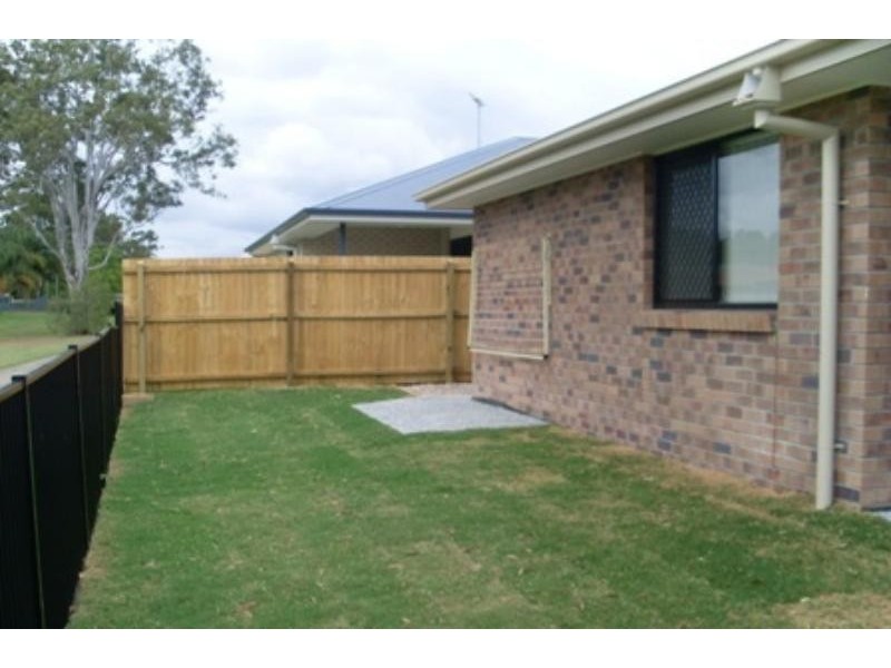 87  Tindle  St, Redbank Plains QLD 4301