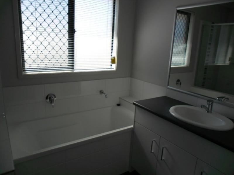 19 Bellflower Cres, Mount Cotton QLD 4165