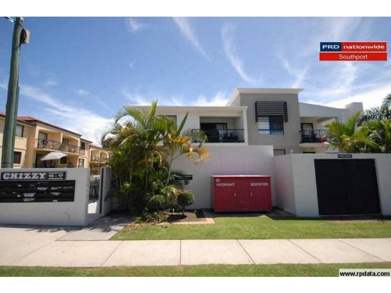 11/15 Lloyd  St, Southport QLD 4215