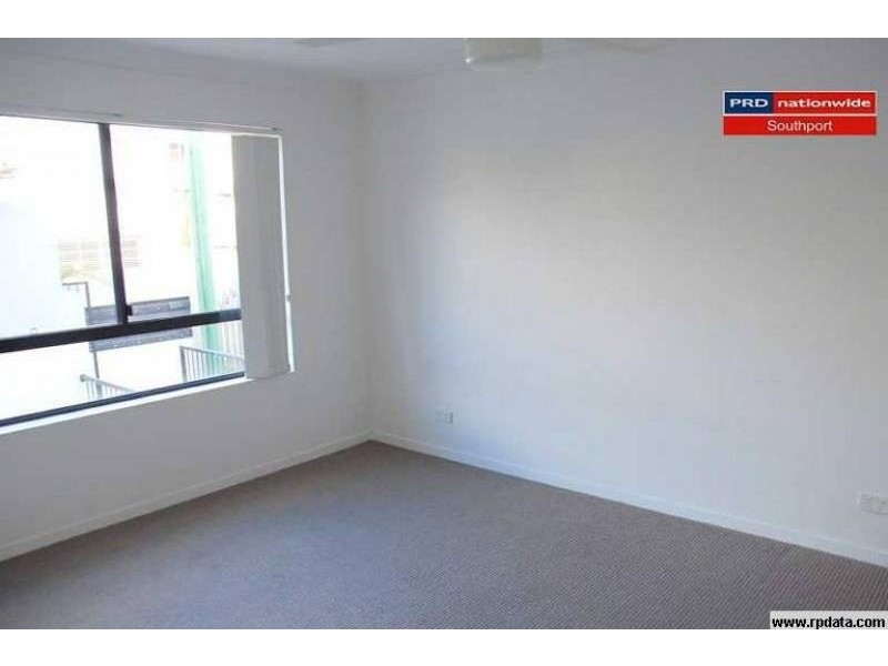 11/15 Lloyd  St, Southport QLD 4215