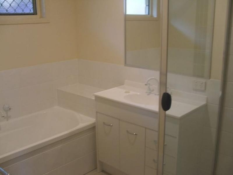 13 Mowie  Cl, Underwood QLD 4119