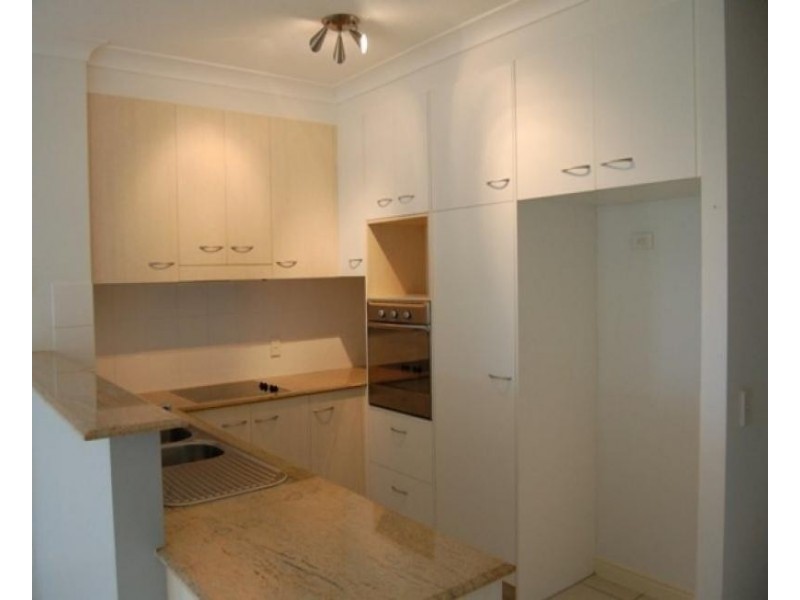 7010 Springfield  Dr, Hope Island QLD 4212
