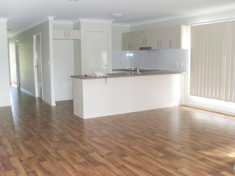 5  Salomon  Ct, Goodna QLD 4300