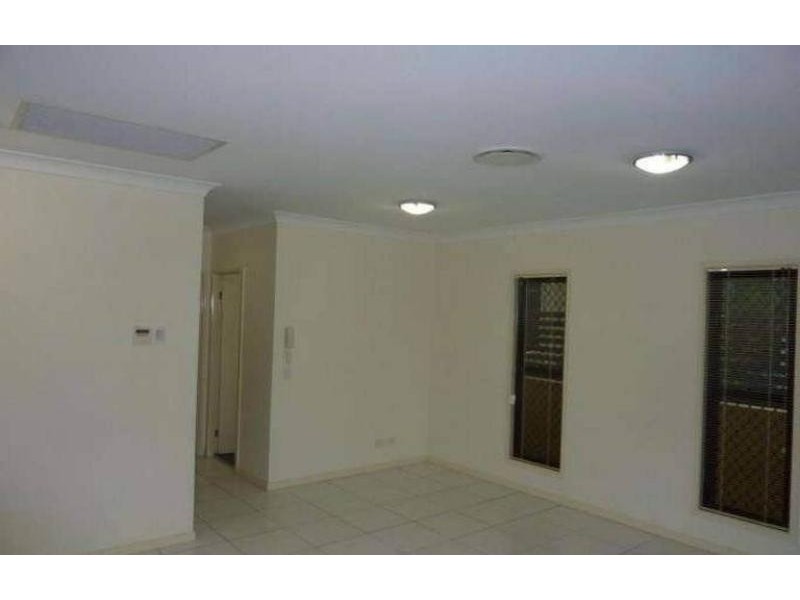 2/48 Glenalva  Tce, Enoggera QLD 4051